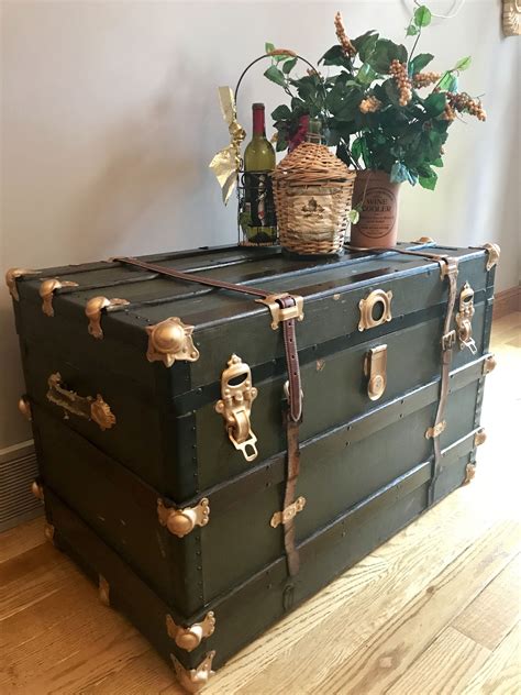 attach fabric to metal bottom of vintage trunk|how to restore trunk innards.